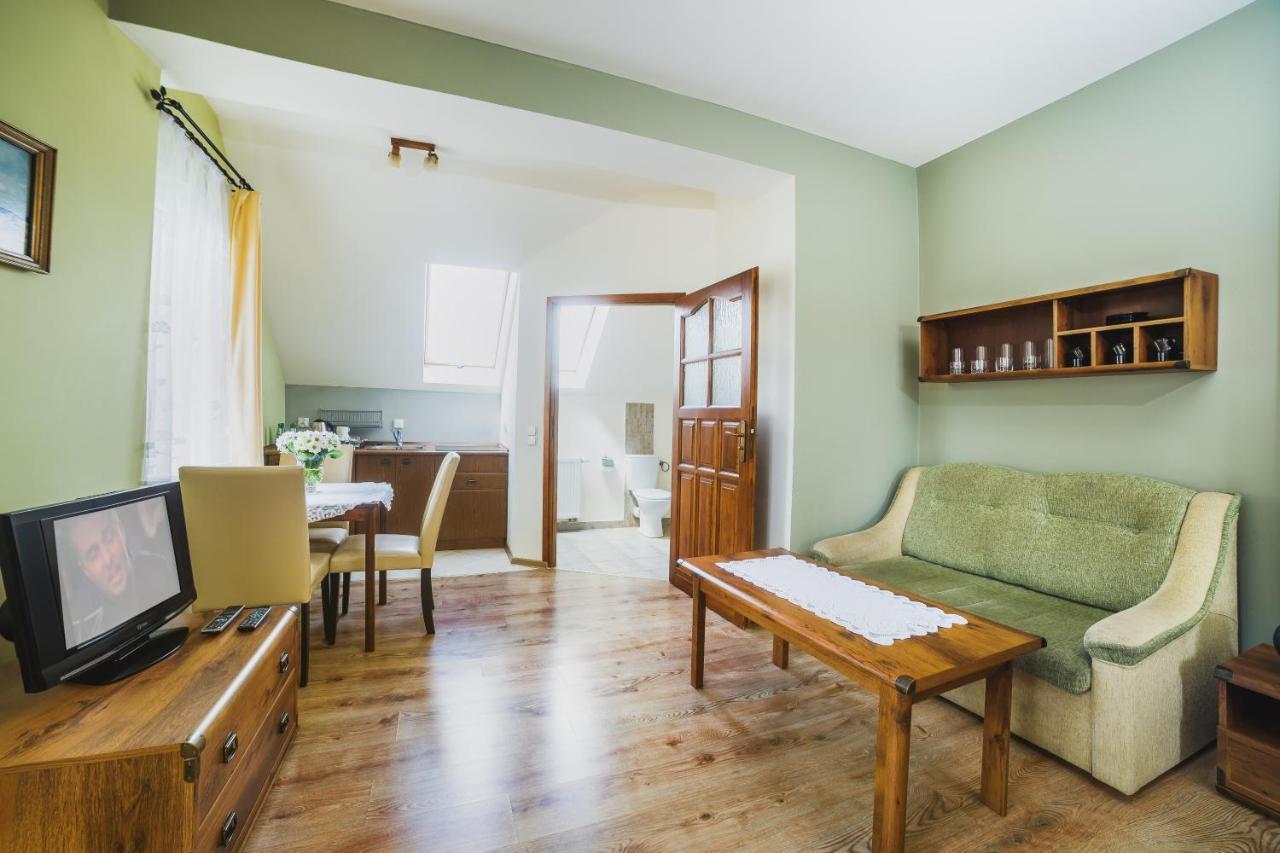 Biala Akacja Resort & Business プルドニク エクステリア 写真