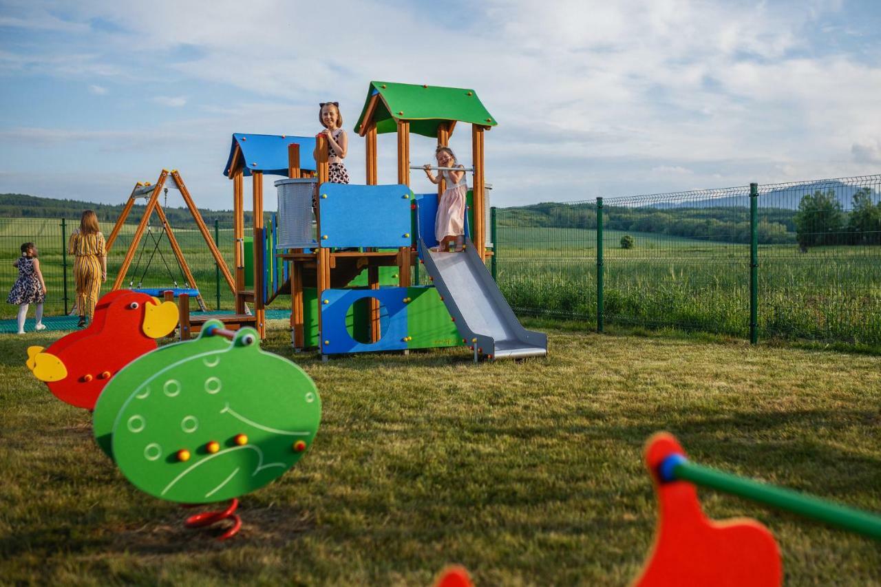 Biala Akacja Resort & Business プルドニク エクステリア 写真