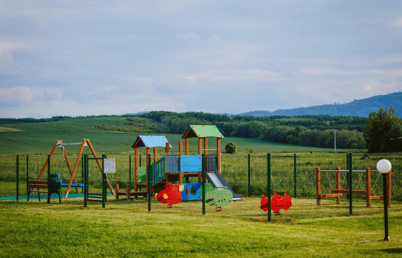 Biala Akacja Resort & Business プルドニク エクステリア 写真